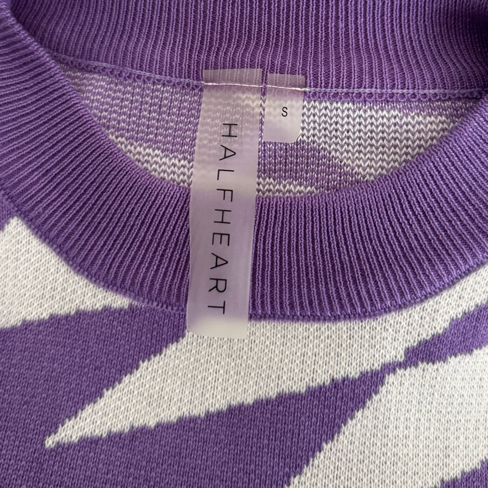 Sweater - Picture 3 of 3